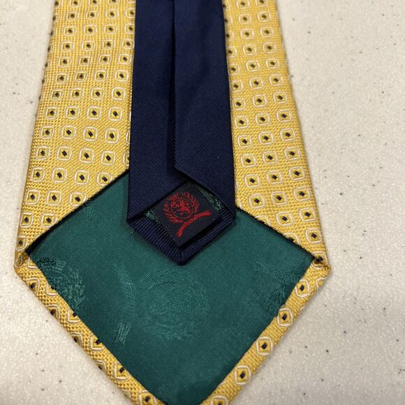 Tommy‎ Hilfiger 100% Imported Silk Designer Tie Yellow Blue Geometric WPL#2831 - Picture 6 of 7
